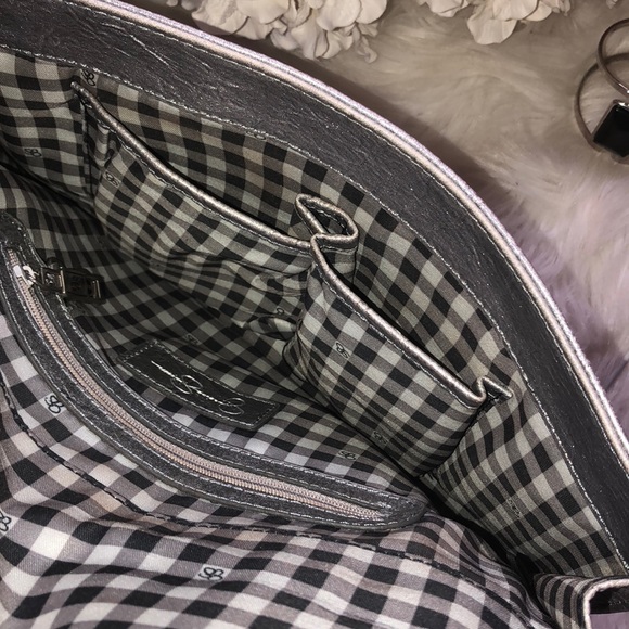 Jessica Simpson clutch - Picture 6 of 8